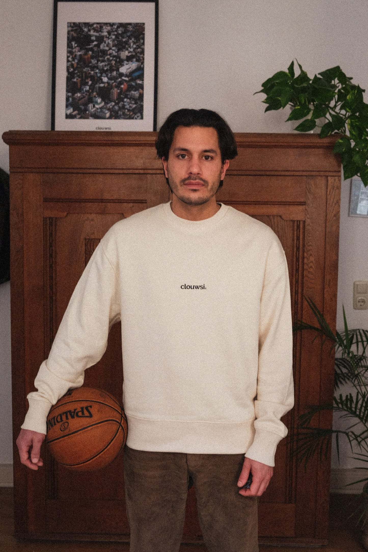 Details Sweater (Beige)